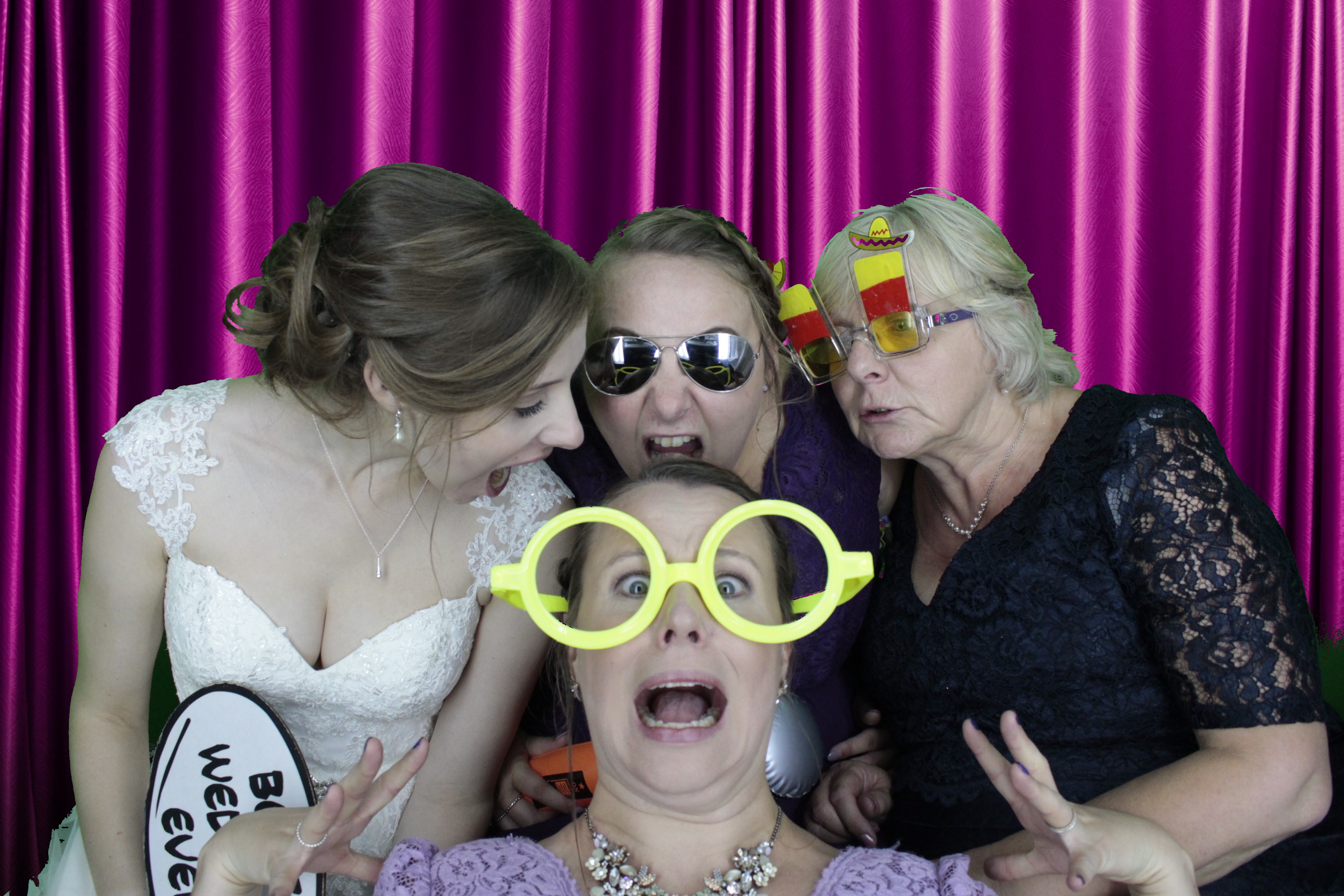Mr & Mrs Brooks | View more photos from the event at gallery.myphotoboothexperience.co.uk/u/MyPhotoBoothExperienceLtd/Mr-Mrs-Brooks